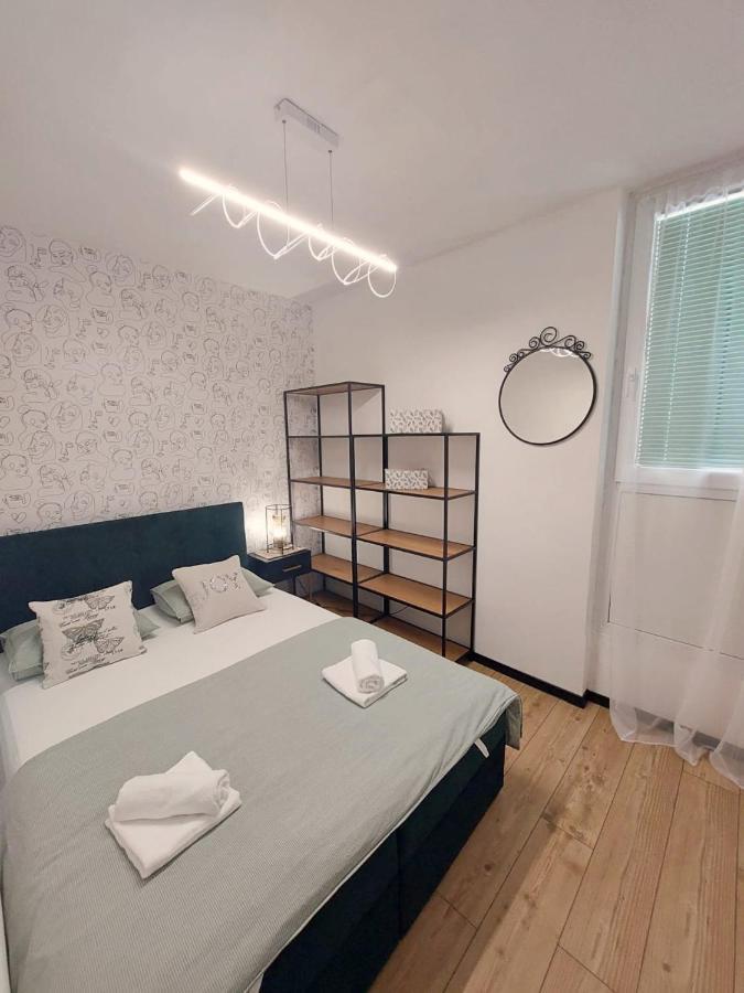 Apartment Punta Omis Ngoại thất bức ảnh