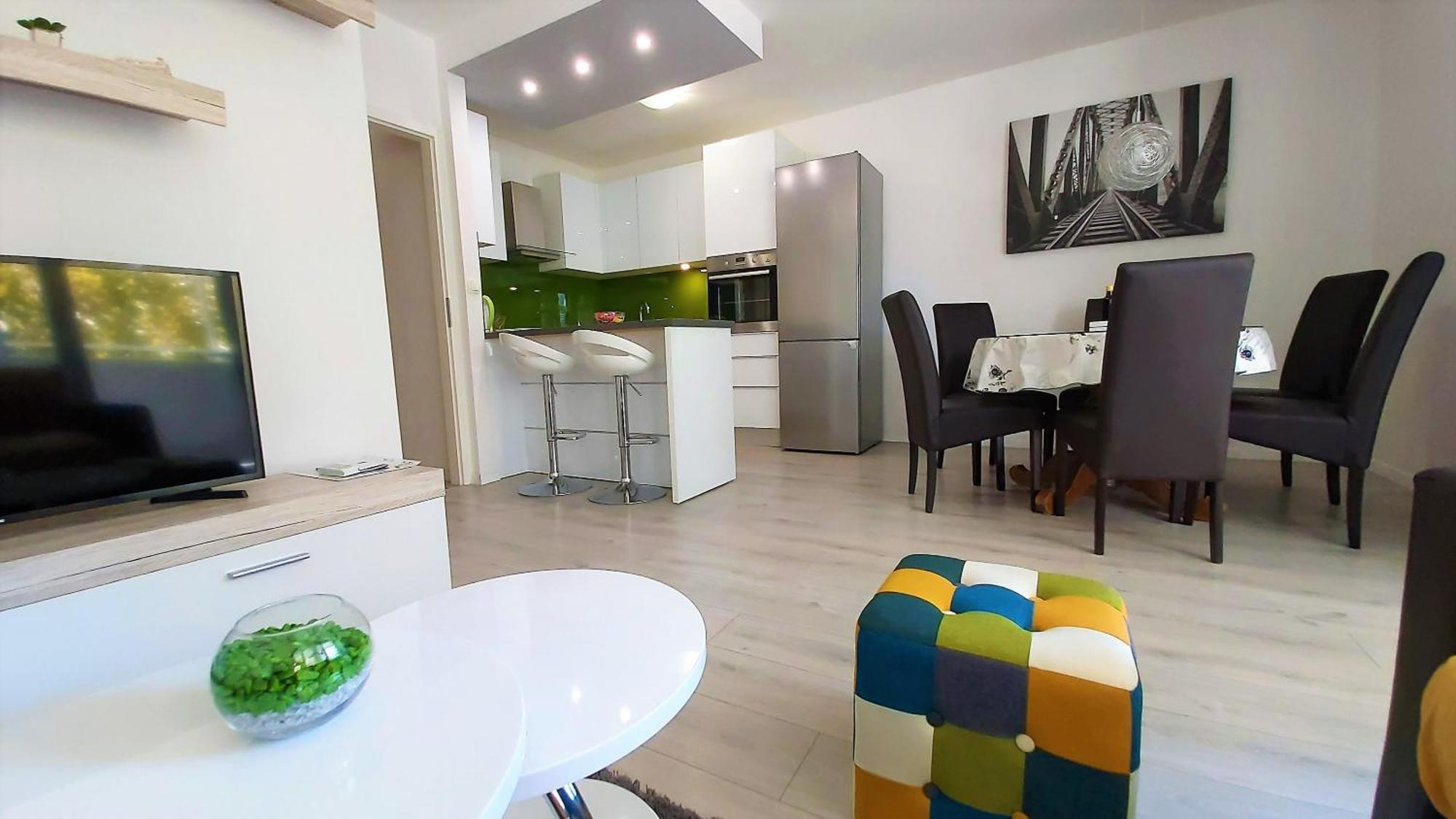 Apartment Punta Omis Ngoại thất bức ảnh